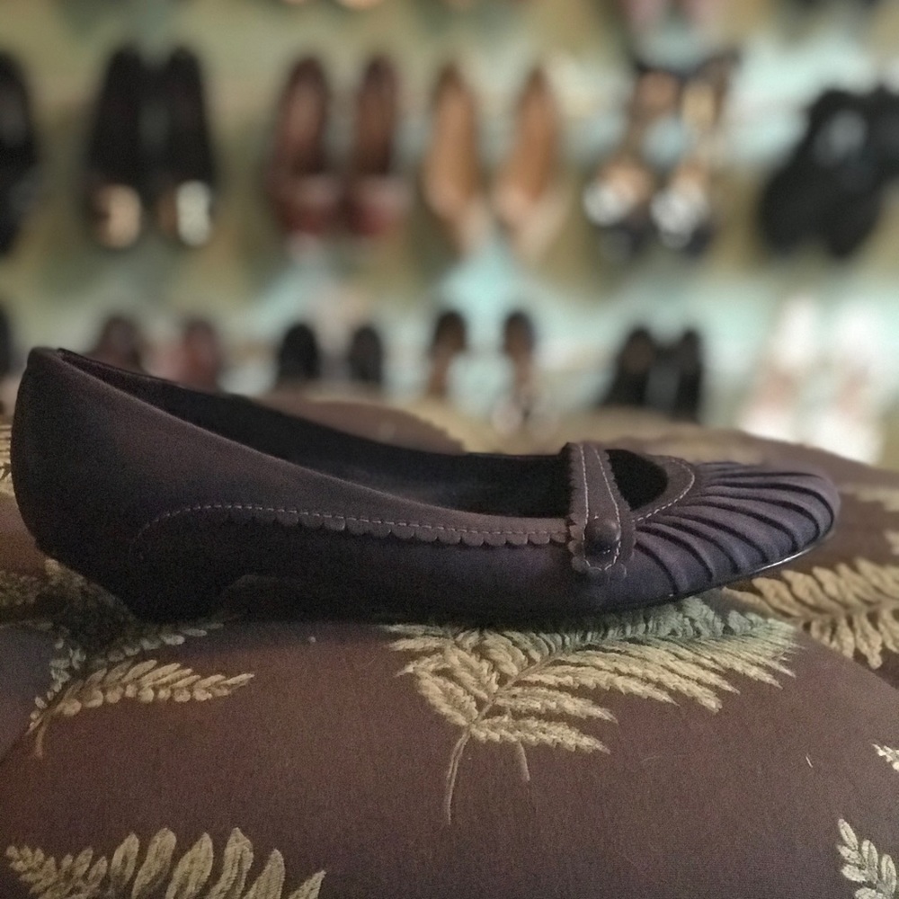 Nine West Black Flats